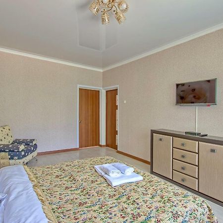 Cozy Apartment On Rozybakiev 145. Atakent アルマトイ エクステリア 写真