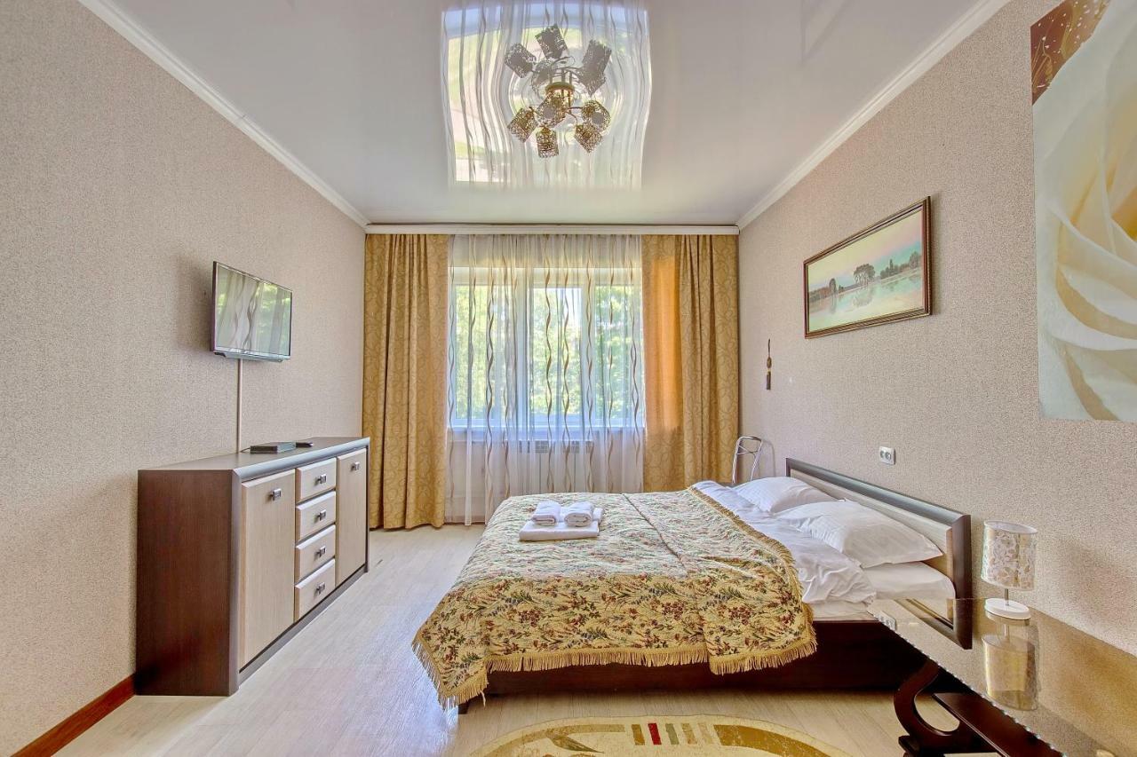 Cozy Apartment On Rozybakiev 145. Atakent アルマトイ エクステリア 写真