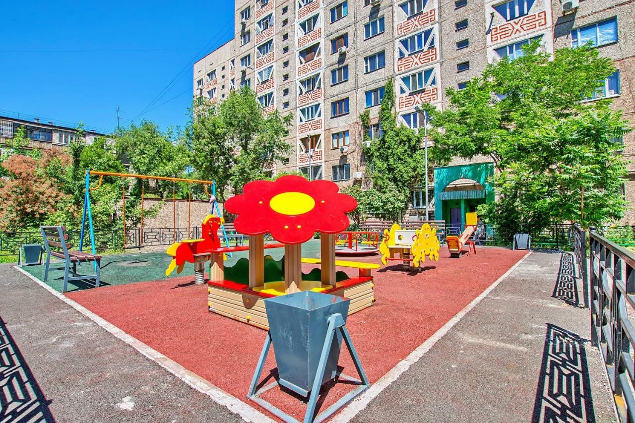 Cozy Apartment On Rozybakiev 145. Atakent アルマトイ エクステリア 写真
